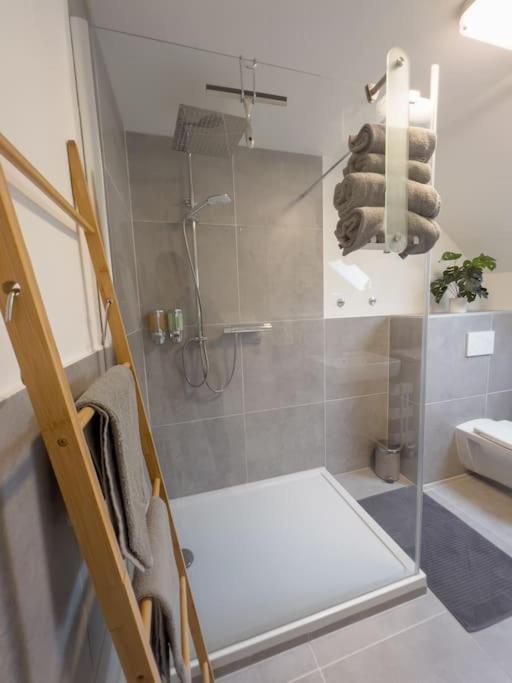 Apartment 2-zimmer 52 Qm Bis Zu 4 Personen *